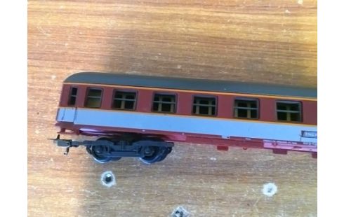 TRAIN LIMA ROUGE