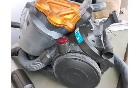 ASPIRATEUR DYSON