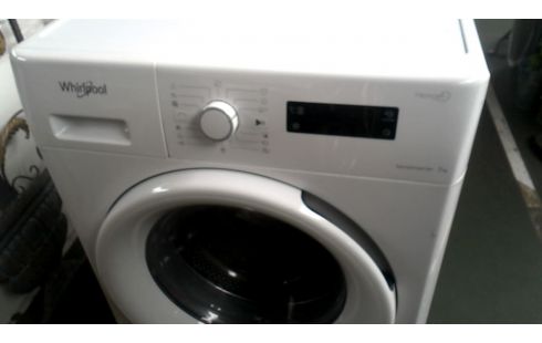 LESSIVEUSE WHIRLPOOL