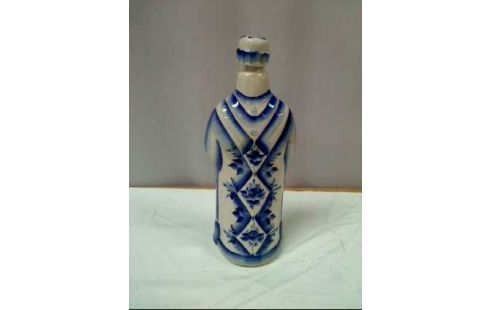 VODKA-KARAFFE <GZHEL> PORZELLANFIGUR FRAU
