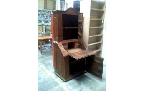 SECRETAIRE