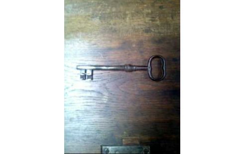 SECRETAIRE