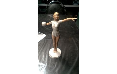 ESTATUÍLLA PORCELANA MET, , PELOTA 1