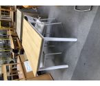 TABLE EN PIN BLANC
