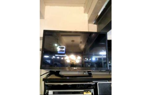 FERNSEHER >LG< 32LM620S