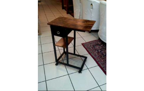 TABLE D'APPOINT