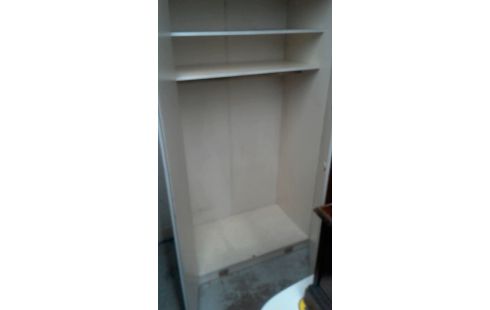 ARMOIRE PENDERIE