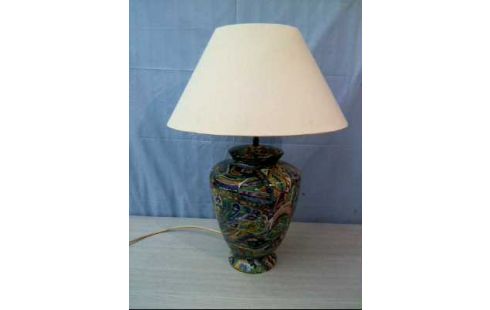 TISCHLAMPE KERAMIK BUNT GEMUST. WEISS