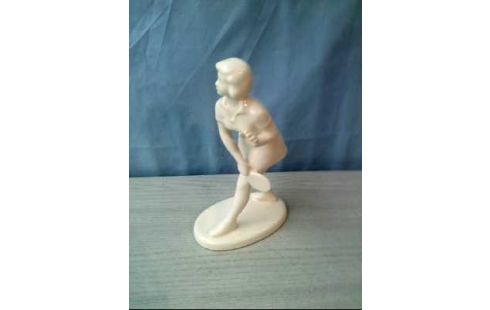 PORZELLANFIGUR WEIß <FS STAS> TISCHTENNIS