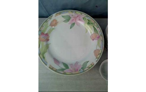 GESCHIRR-SET 23-TLG FLORAL PASTELL