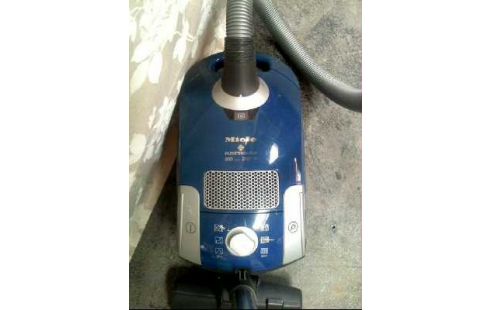 STAUBSAUGER BLAU <MIELE> 2000W
