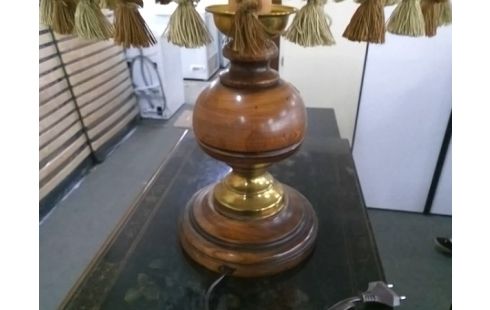 LAMPE A POSER BOIS