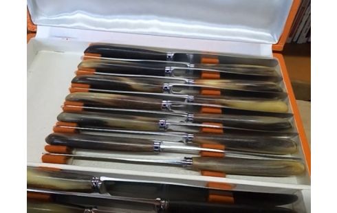 MENAGERE COUTEAUX INOX