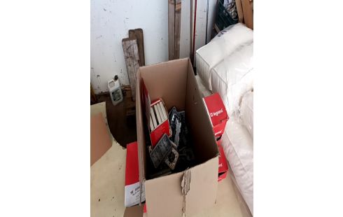 LOT DE 3 CARTONS DIVERS ÉLECTRICITÉ LEGRAND