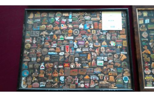 PIN'S  LE TABELAU COMPLET