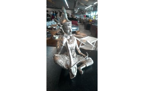 STATUE L' UNE