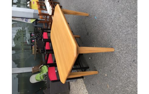 TABLE CHENE CLAIR