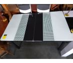 TABLE MODERNE EXTENSIBLE NOIRE/BLANCHE