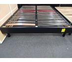 SOMMIER A LATTES 140X190 NOIR AVEC PIEDS