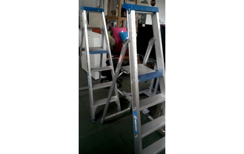ESCALERILLA ALUMINIO TYPE LA UNIDAD