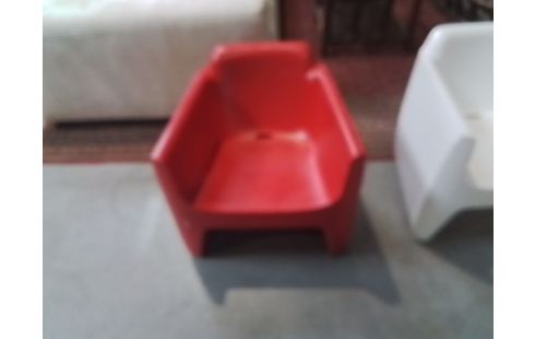 SIEGE ENFANT QUI EST PAUL? ROUGE