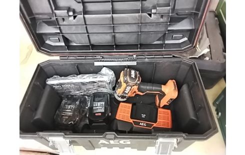 PERCEUSE VISSEUSE AEG PRO COFFRET RSV2