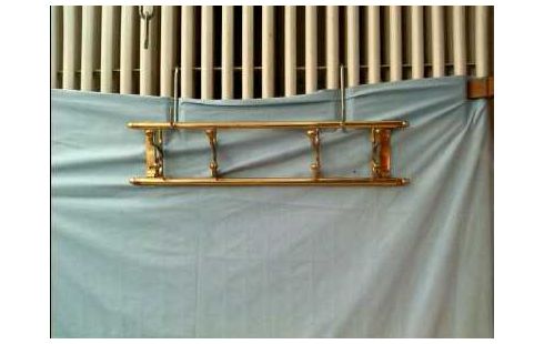 WANDGARDEROBE HAKEN SCHWENKBAR MESSING