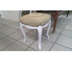 TABOURET BRODÉ 