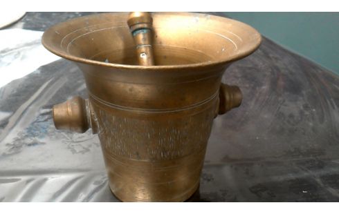PILON BRONZE