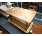 TABLE BASSE PIN