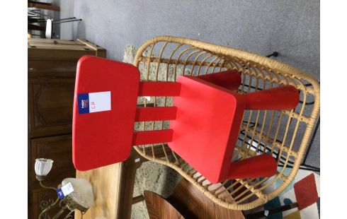 CHAISE IKEA ENFANT ROUGE