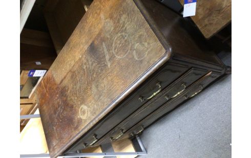 COMMODE CHENE FONCE 3 TIROIRS EN ETAT