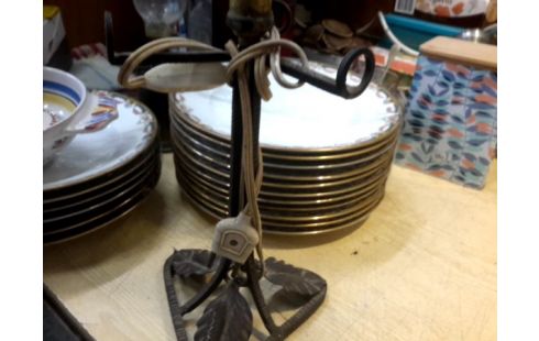 PIED DE LAMPE FERRONNERIE