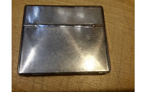 ETUI A CIGARETTES