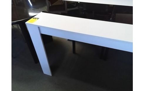 TABLE BOIS BLANCHE AVEC VERRE NOIR