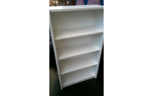 BOEKENKAST WIT