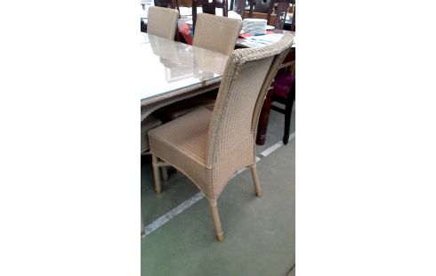 TAFEL EETKAMER MET 6