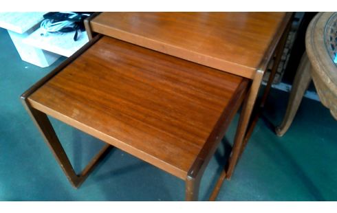 BIJZETTAFELTJE VINTAGE