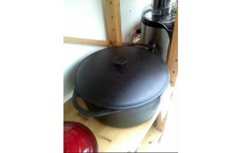 TOPF GUSSEISEN SCHWARZ +DECKEL