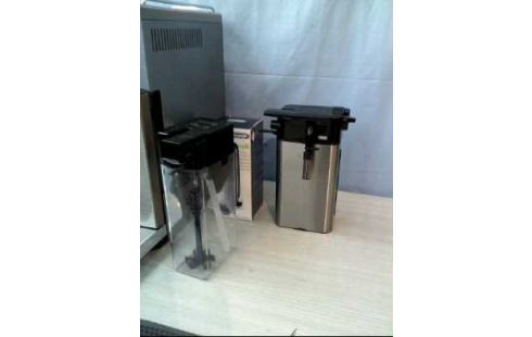 KAFFEEMASCH. VOLLAUTO. <DELONGHI> PRIMADONNA