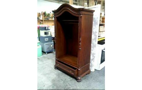 KLEIDERSCHRANK HOLZ