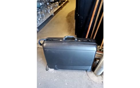 VALISE RIGIDE