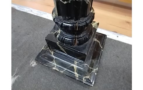 COLONNE DECO BOIS FENDUE AU BAS