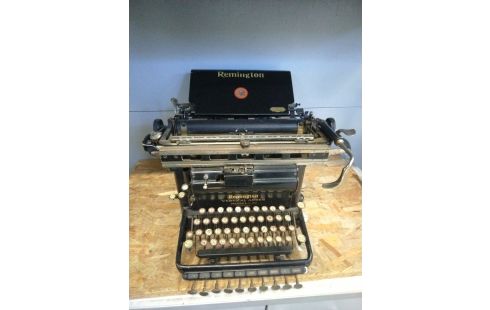 MACHINE A ECRIRE REMINGTON VERTICALER ADDER 21