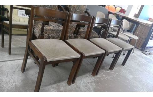 LOT DE 4 CHAISES