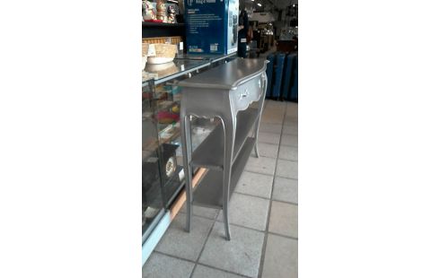 CONSOLA. PLATA