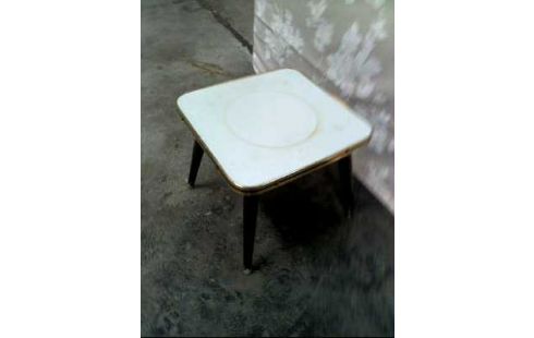 BLUMENHOCKER 50ER-STIL