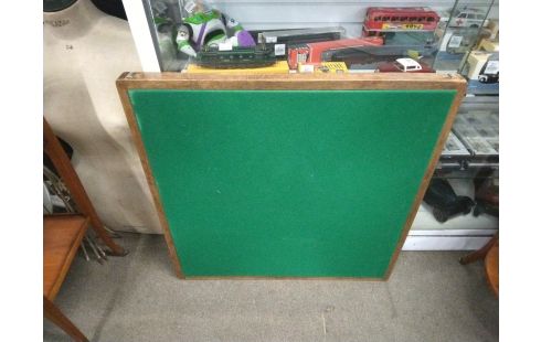 TABLE DE JEU TAPIS VERT