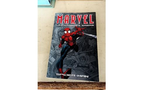 LIVRE MARVEL