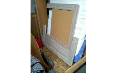 BETTGESTELL HOLZ FURNIERT M. MATRATZE